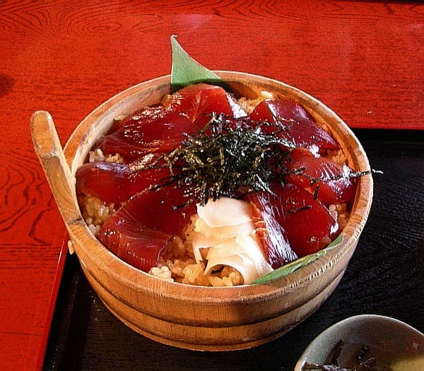 伊勢市壽司美食地圖：從在地名店到迴轉壽司一次滿足