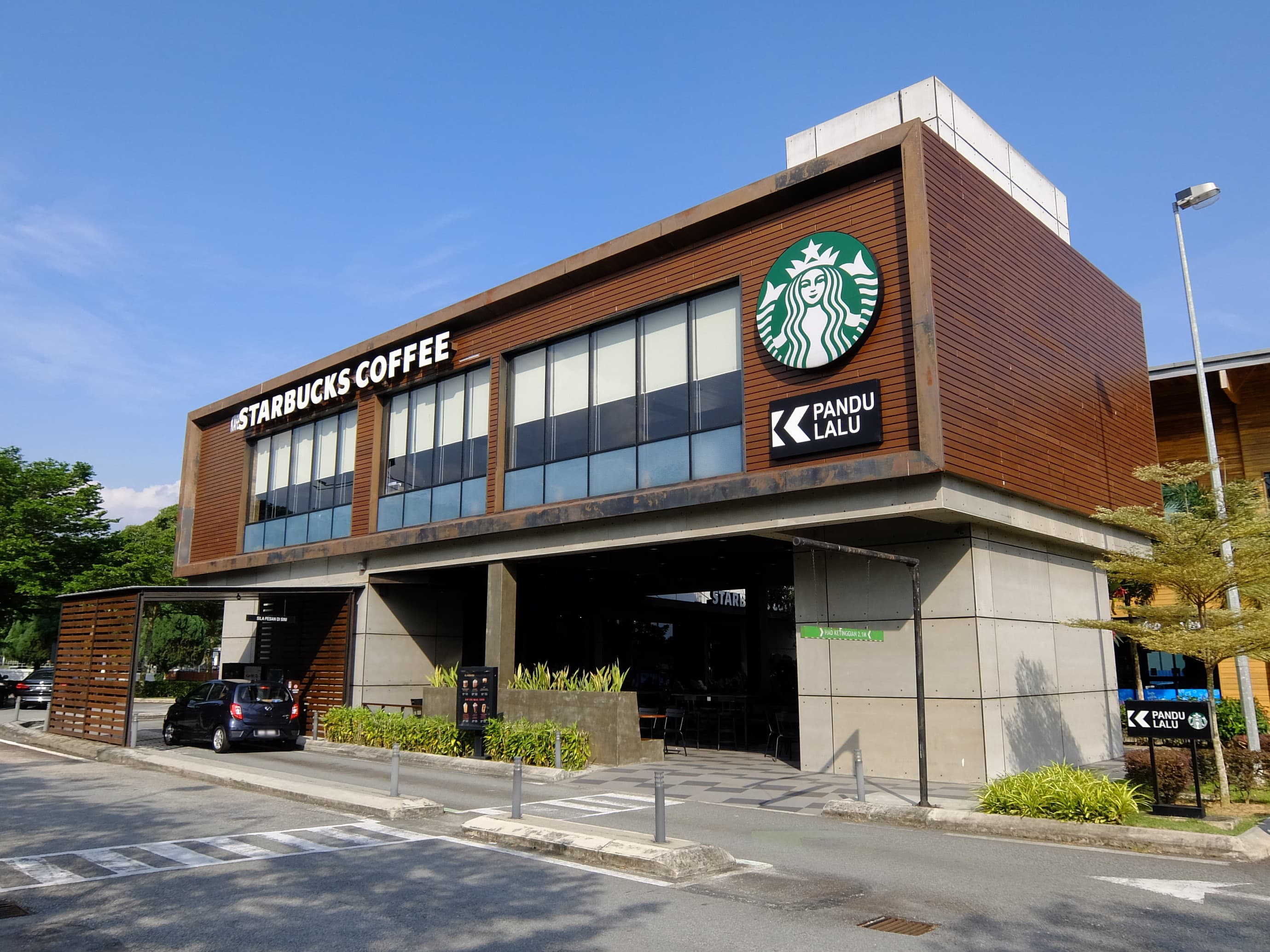 新山咖啡廳地圖：從早開到深夜的10家特色店與飲品外帶攻略